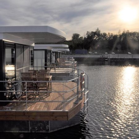 Hausboote Marina Braunsbedra Βίλα Εξωτερικό φωτογραφία